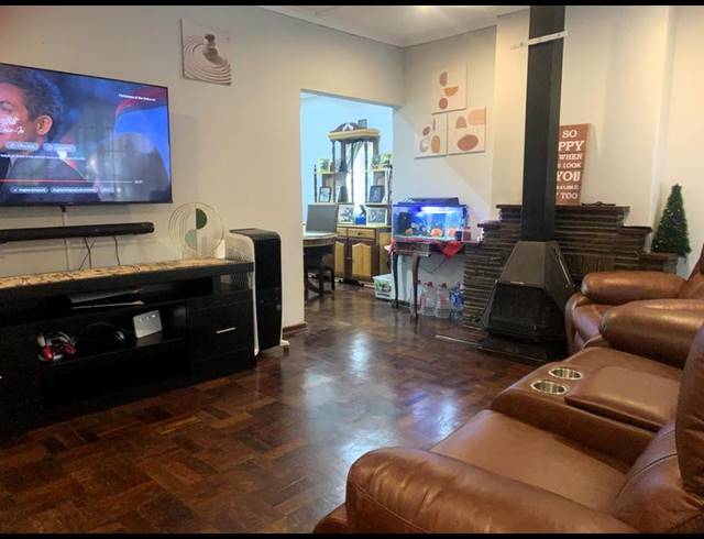 3 BEDROOM HOUSE FOR SALE IN CINDERELLA